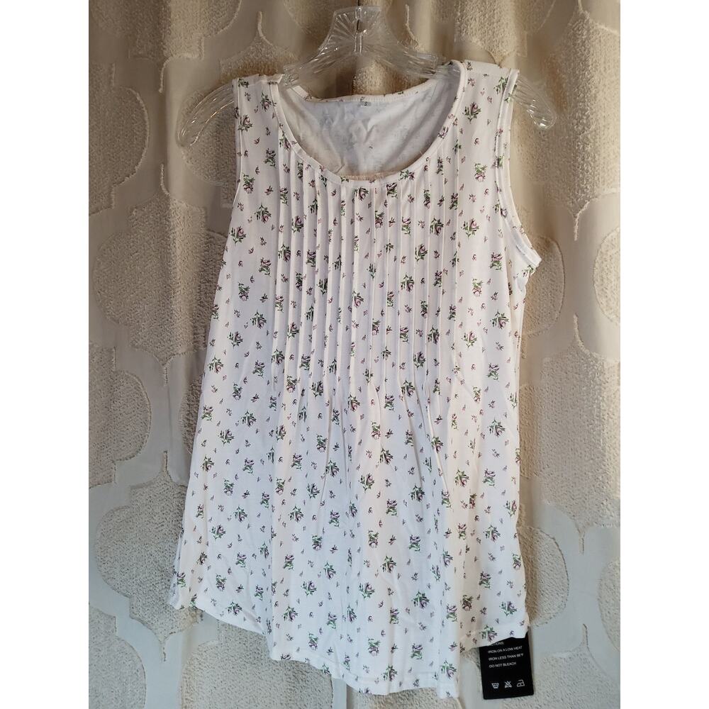 #478 Brand New With Tags Women's Ficerd Floral Pleated Tank Top Size S